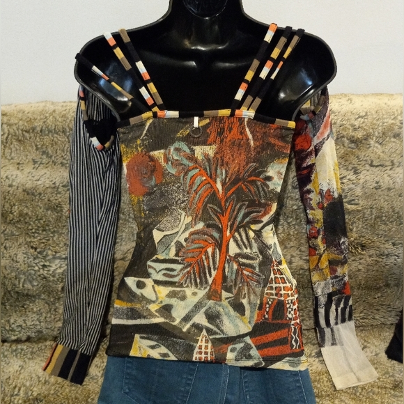 Save The Queen top - Picture 6 of 10